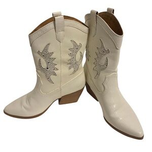 SODA Cowboy Boots Size 10 M White Western GAGA Studded Coastal Cowgirl